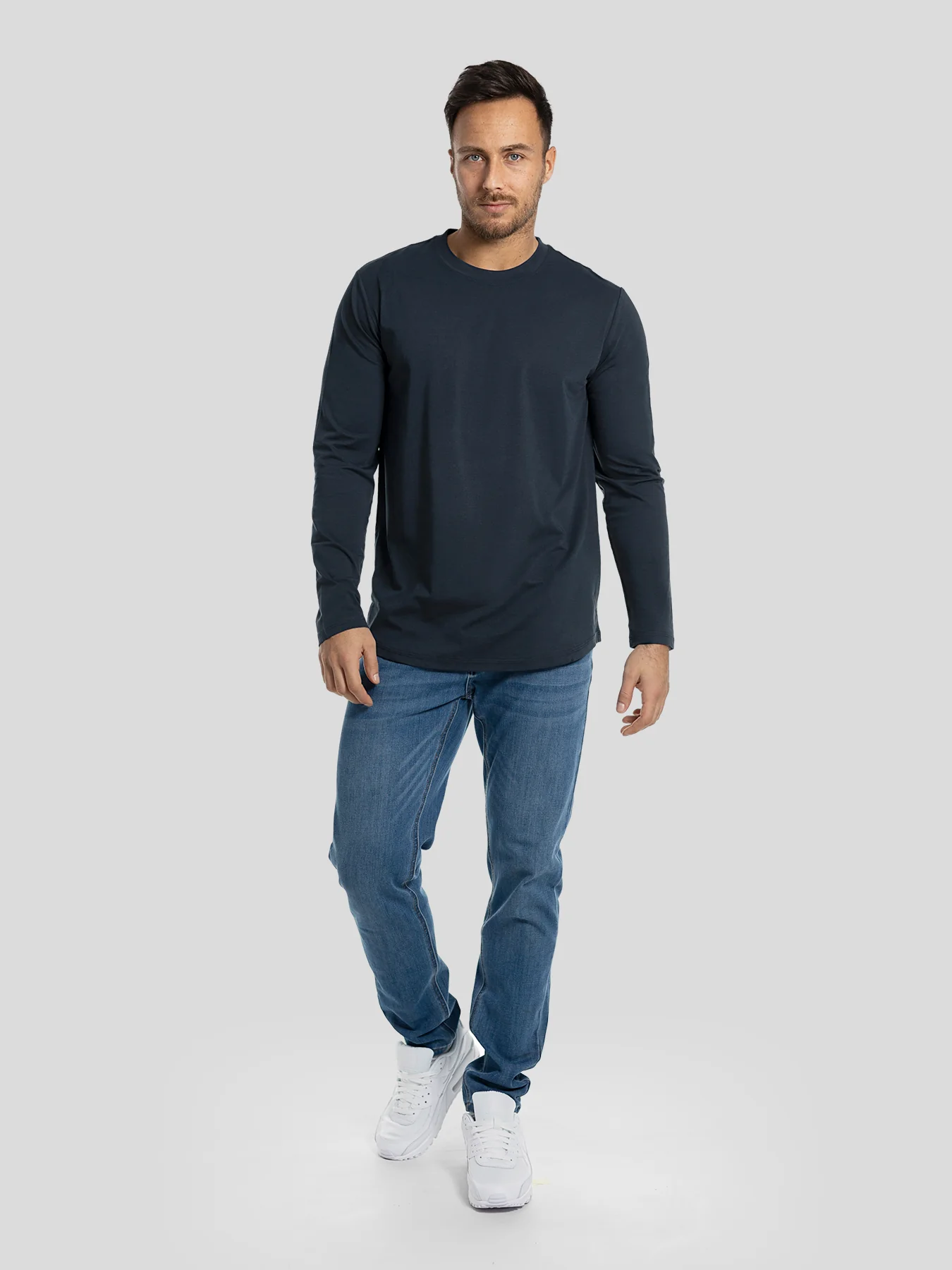 StaySmooth Long Sleeve Curve Hem Tee:Classic Fit - Image 3