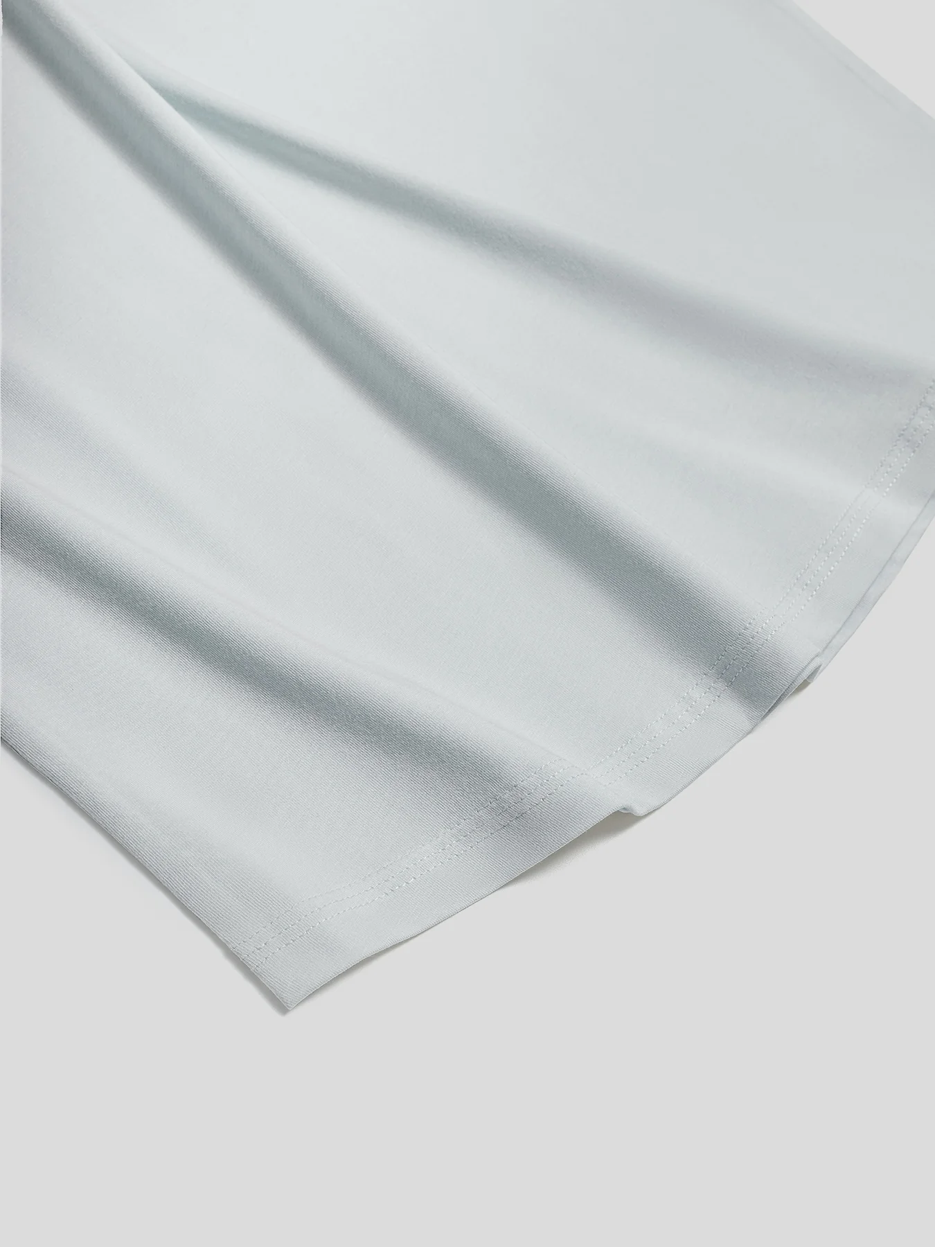 StaySmooth Long Sleeve Curve Hem Tee:Classic Fit - Image 100